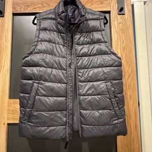 Izod Charcoal Puffer Vest (size m)